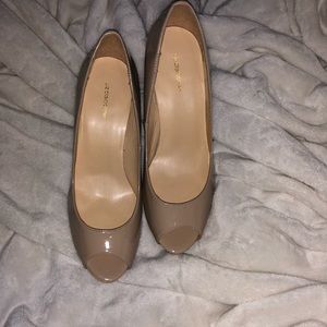 Liz Claiborne heels!!